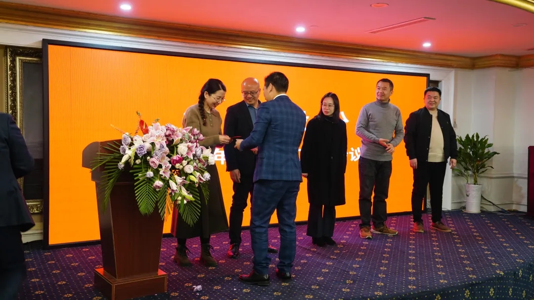 江蘇華展環境藝術股份有限公司.jpg 江蘇華展環境藝術股份有限公司.jpg