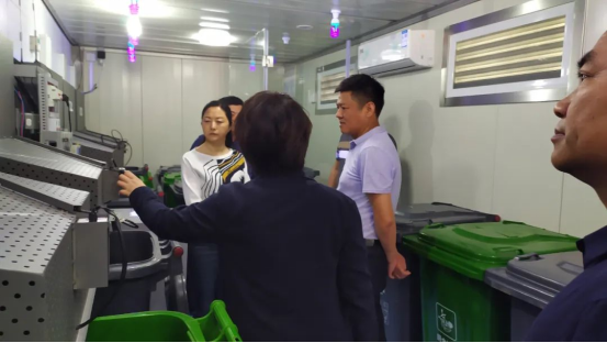 華展貓先生，小區(qū)垃圾房安裝在什么位置合理，智能垃圾房